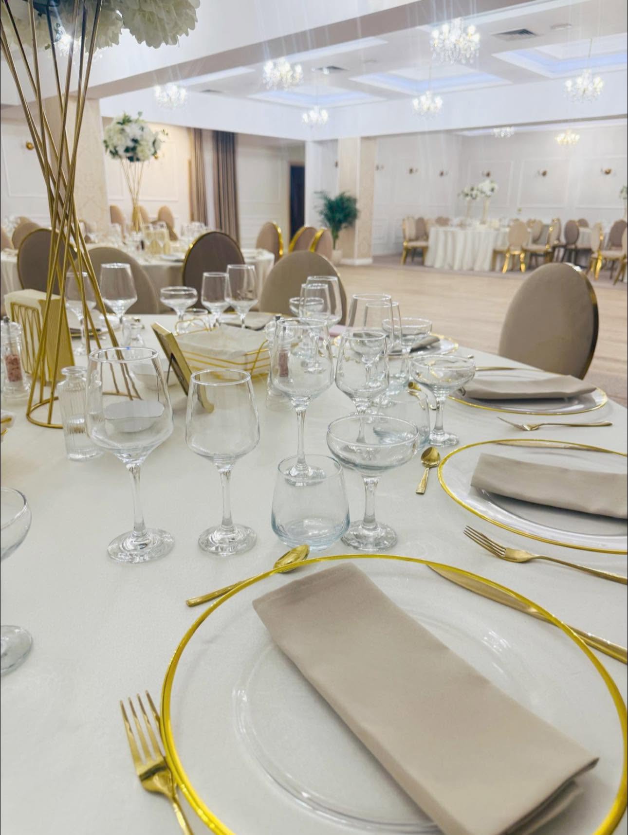 Aranjament mese elegant